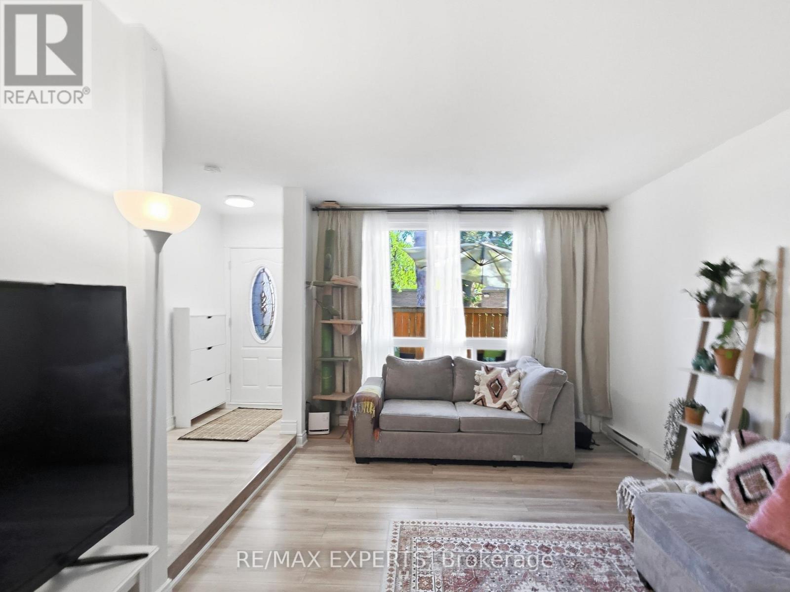 853 - 30 Tandridge Crescent, Toronto, Ontario  M9W 2P2 - Photo 5 - W13755242