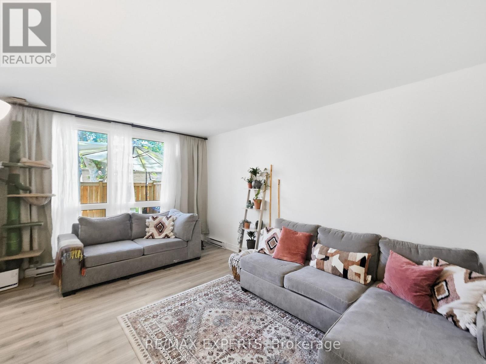 853 - 30 Tandridge Crescent, Toronto, Ontario  M9W 2P2 - Photo 8 - W13755242