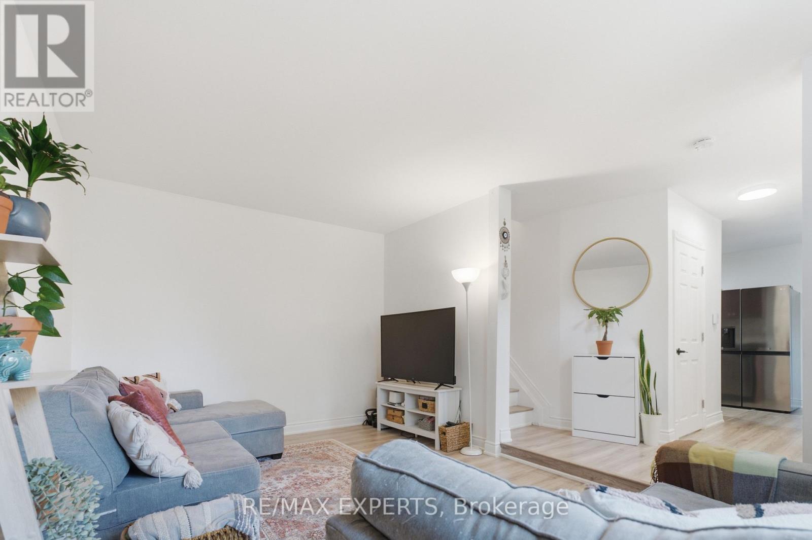 853 - 30 Tandridge Crescent, Toronto, Ontario  M9W 2P2 - Photo 9 - W13755242