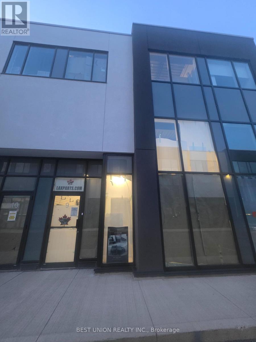 9 - 5270 Solar Drive, Mississauga, Ontario  L4W 0G7 - Photo 1 - W13755244