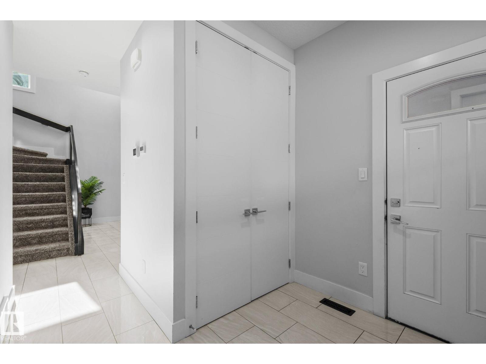 2019 Ware Rd NW, Edmonton, Alberta  T6W 3G5 - Photo 25 - E4507532