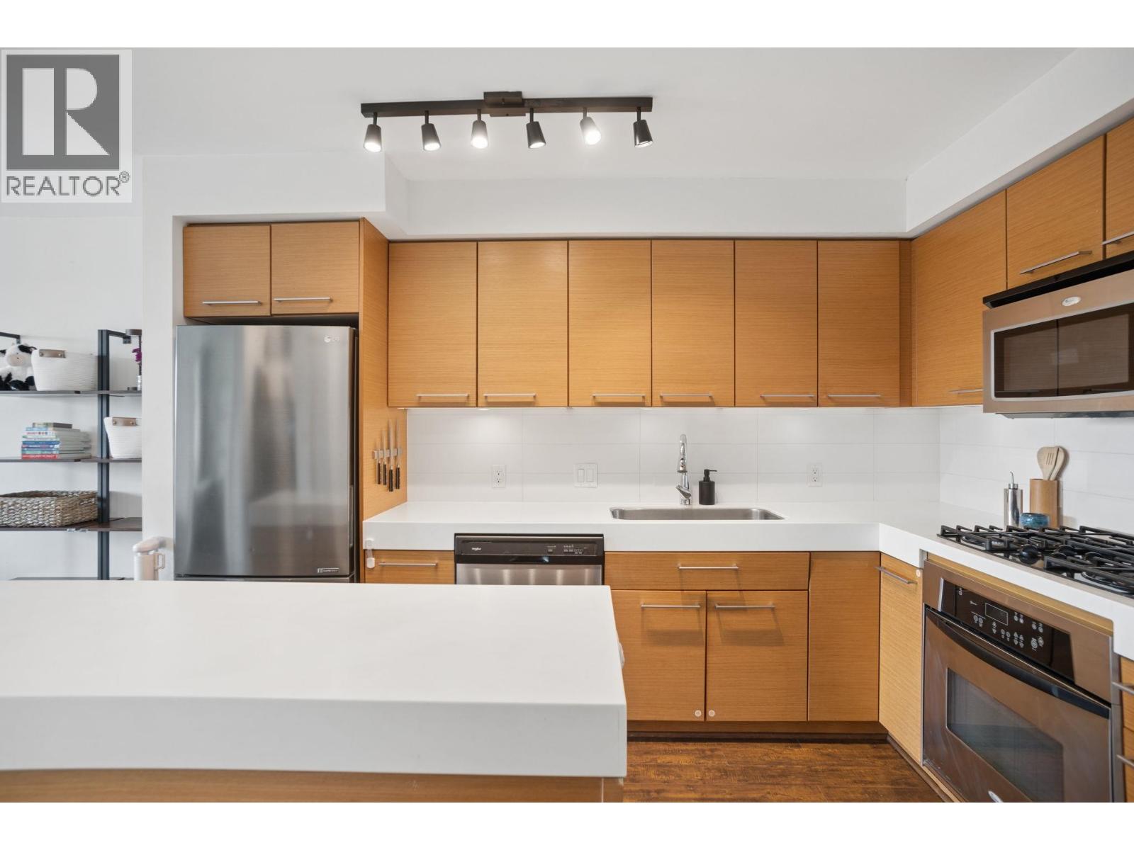 509 2770 Sophia Street, Vancouver, British Columbia  V5T 0A4 - Photo 3 - R3162031