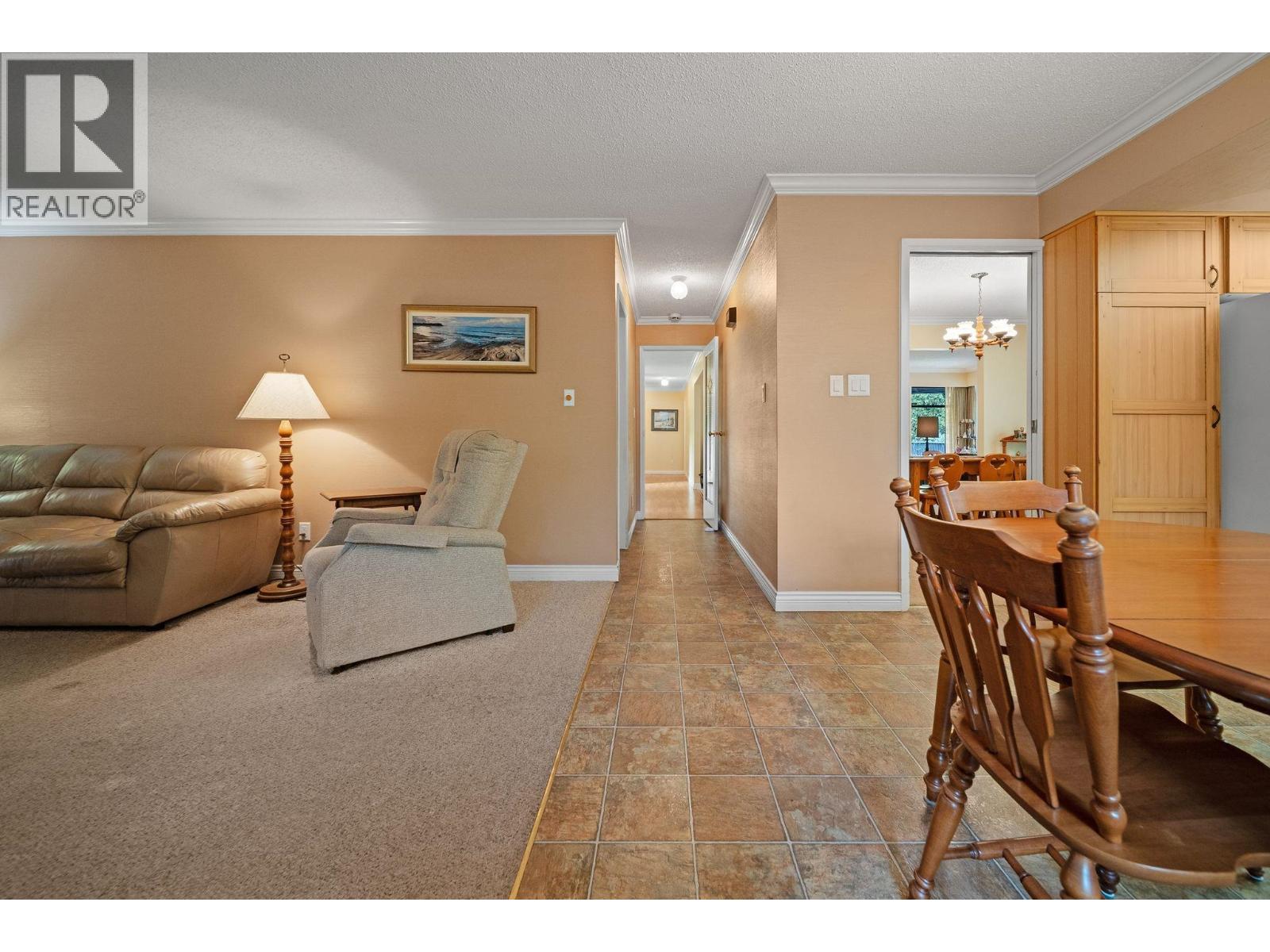6631 Chelmsford Street, Richmond, British Columbia  V7C 4J1 - Photo 12 - R3162029