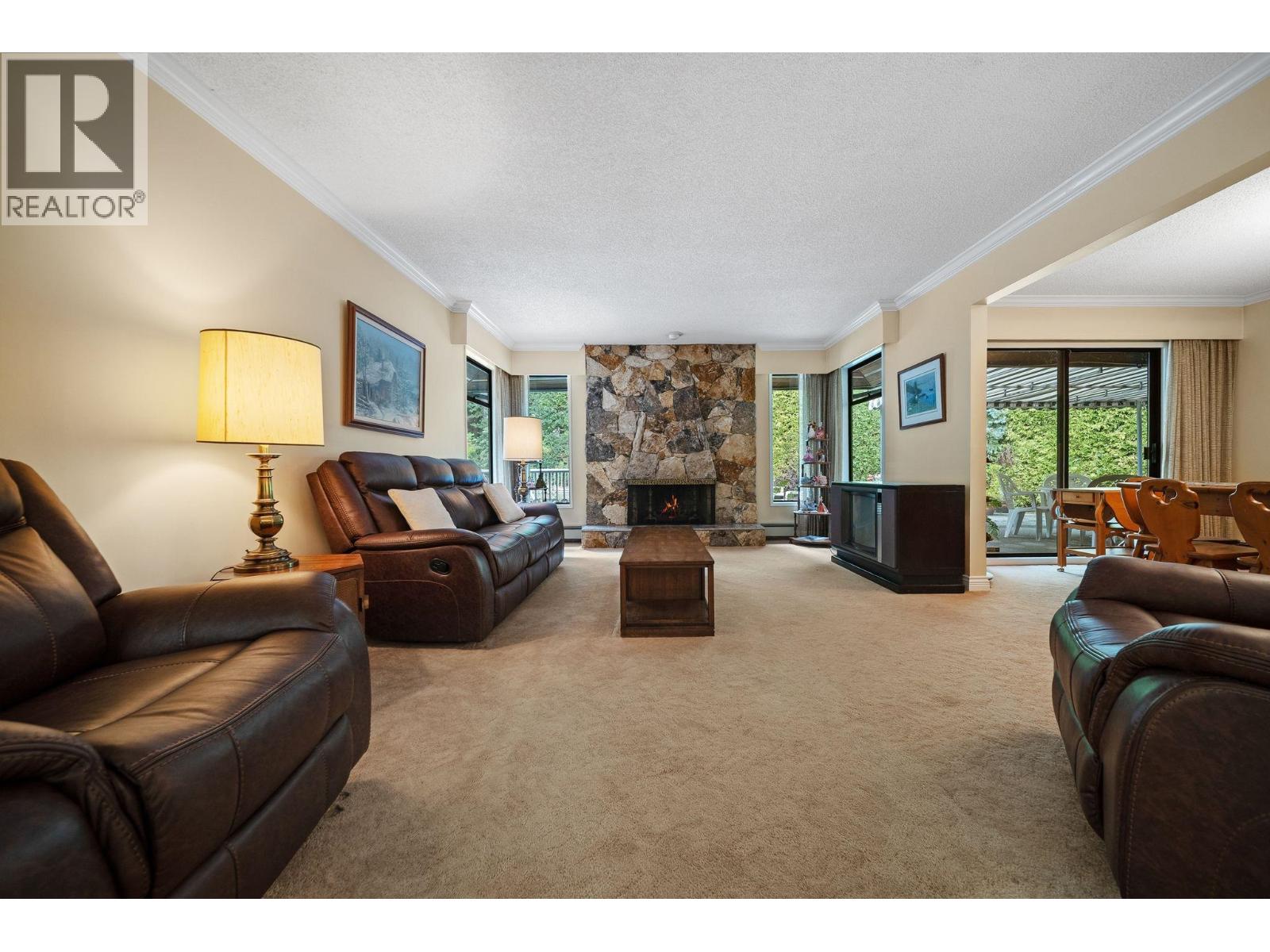 6631 Chelmsford Street, Richmond, British Columbia  V7C 4J1 - Photo 3 - R3162029