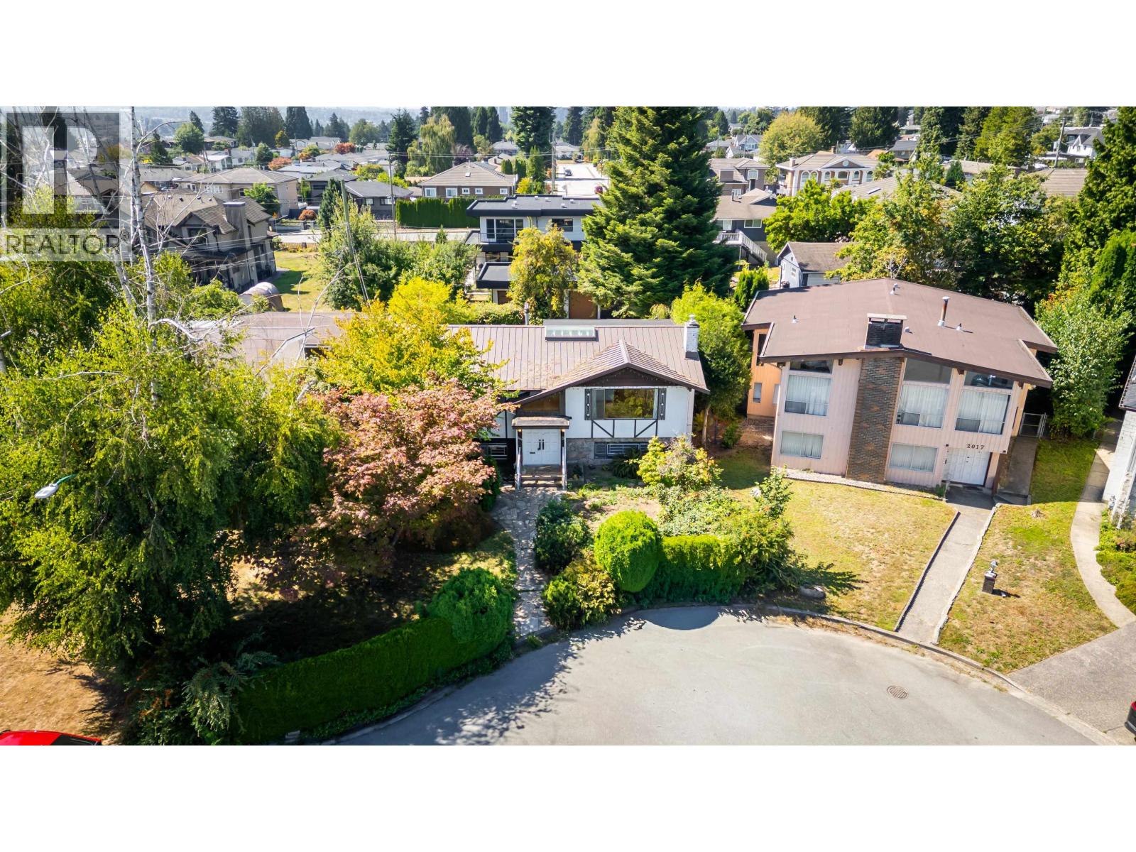 2019 Paulus Crescent, Burnaby, British Columbia  V5A 2M2 - Photo 3 - R3158018