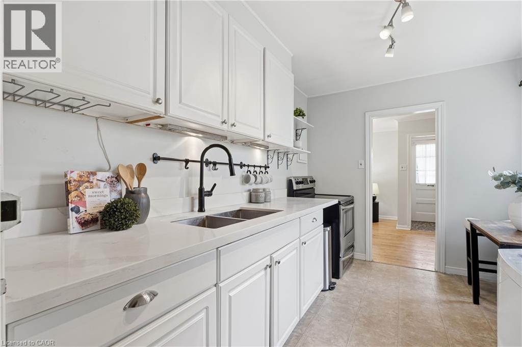 132 Spadina Road E, Kitchener, Ontario  N2M 3X4 - Photo 9 - 40860378