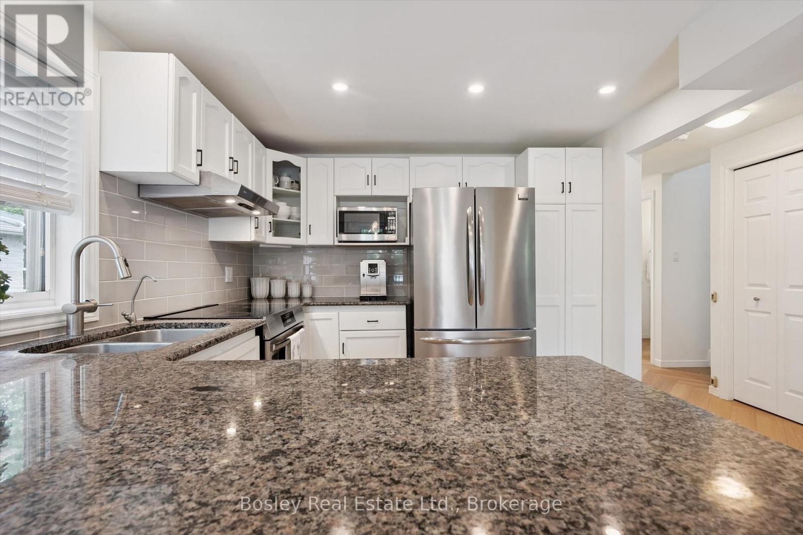 12 Deerpath Drive, Guelph, Ontario  N1K 1T9 - Photo 12 - X13754876