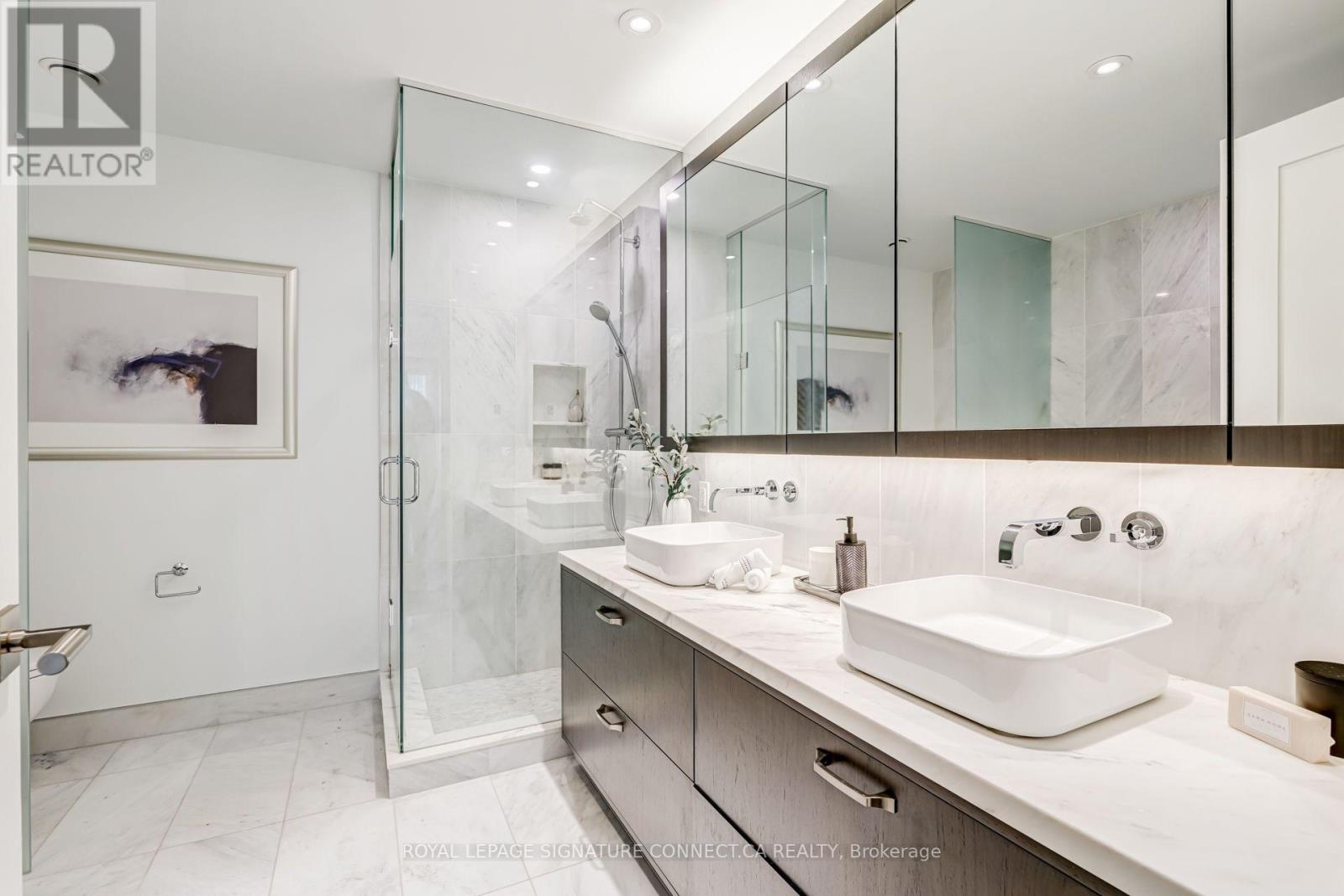 402 - 455 Wellington Street W, Toronto, Ontario  M5J 2R2 - Photo 24 - C13728184