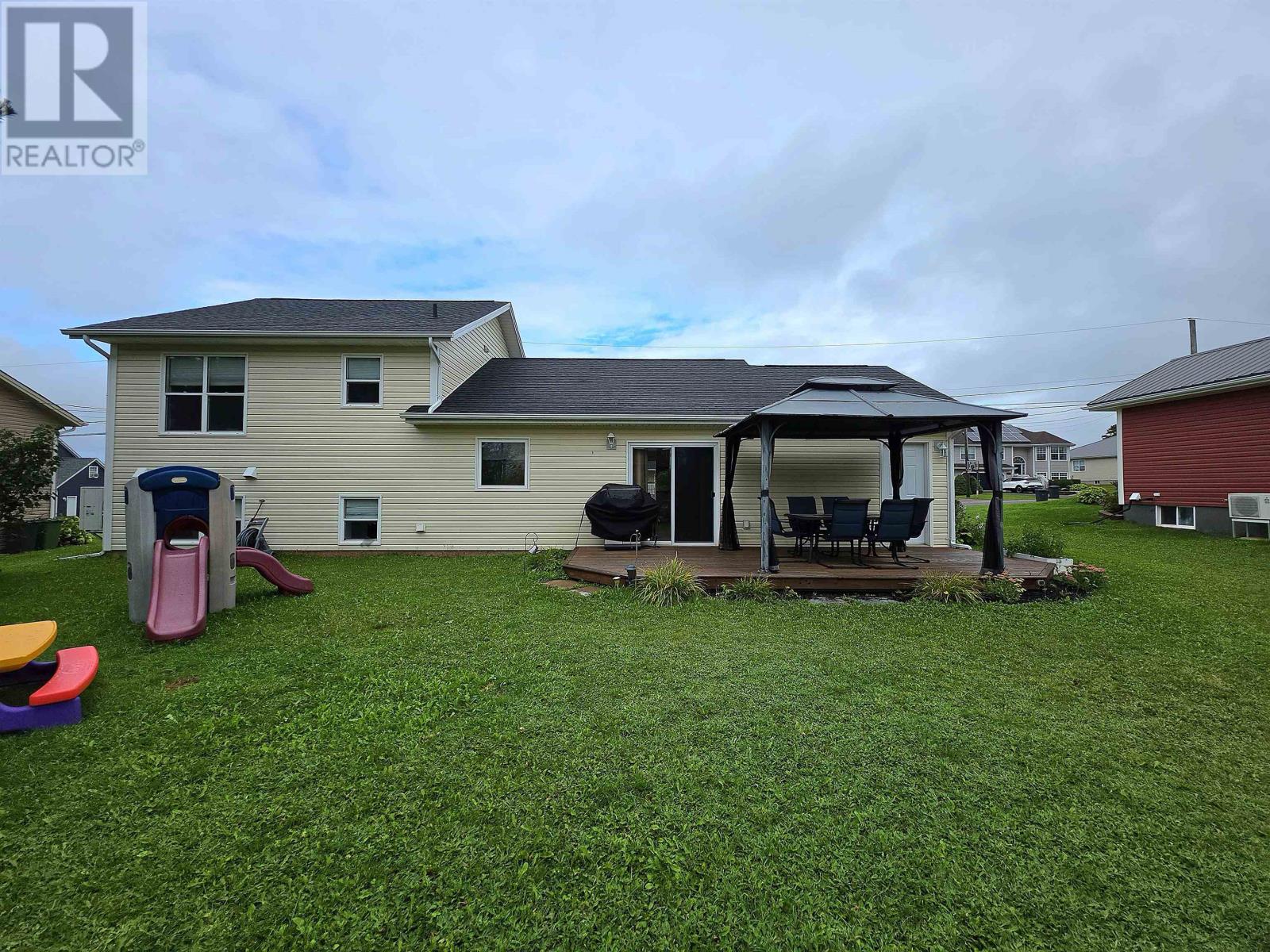 38 Sandlewood Street, West Royalty, Prince Edward Island  C1E 0A6 - Photo 18 - 202622648