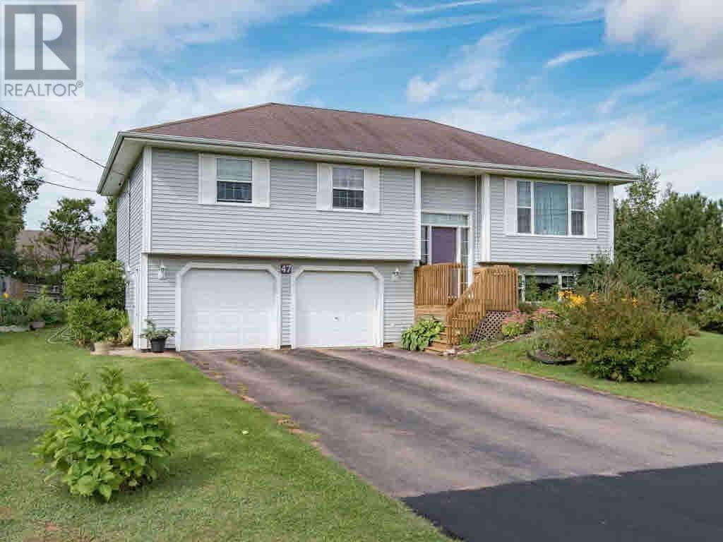 47 Anne Crescent, Stratford, Prince Edward Island  C1B 1M8 - Photo 1 - 202622654