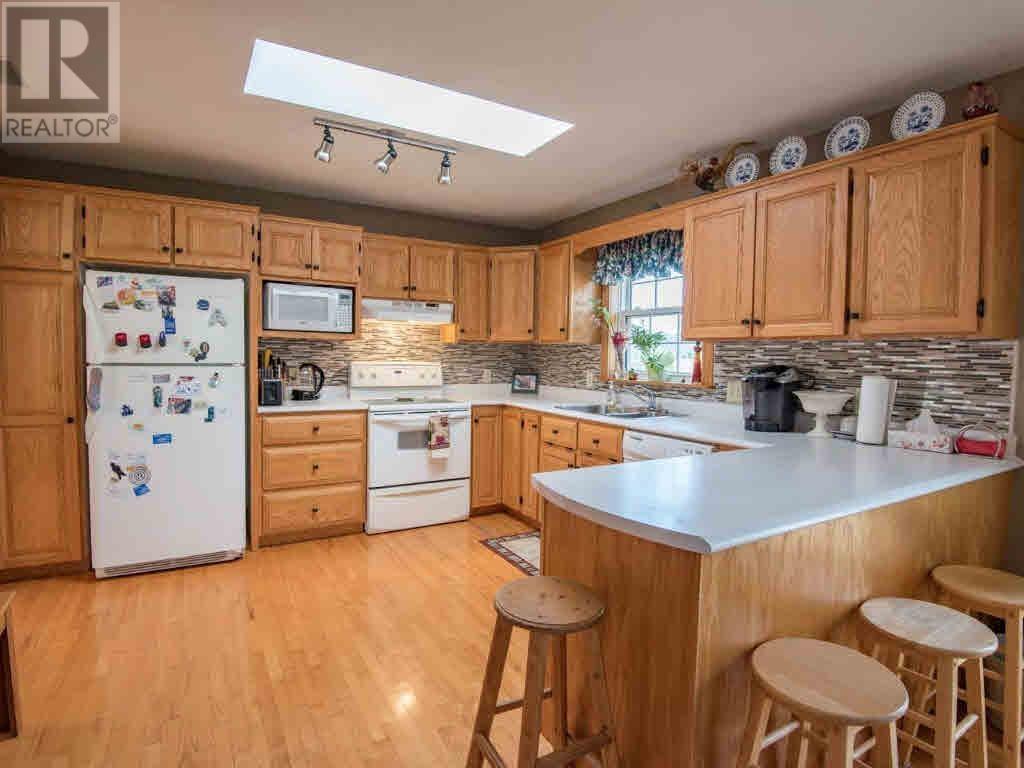 47 Anne Crescent, Stratford, Prince Edward Island  C1B 1M8 - Photo 6 - 202622654