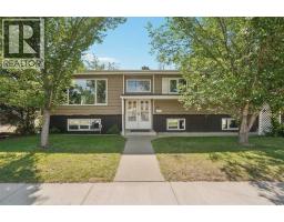 210 Dunkirk Street S, Lethbridge, Alberta