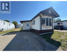 15, 2715 westside Drive W, Lethbridge, Alberta