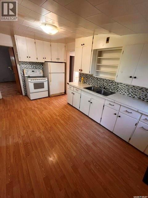 211 1st Avenue N, Harris, Saskatchewan  S0L 1K0 - Photo 3 - SK047810