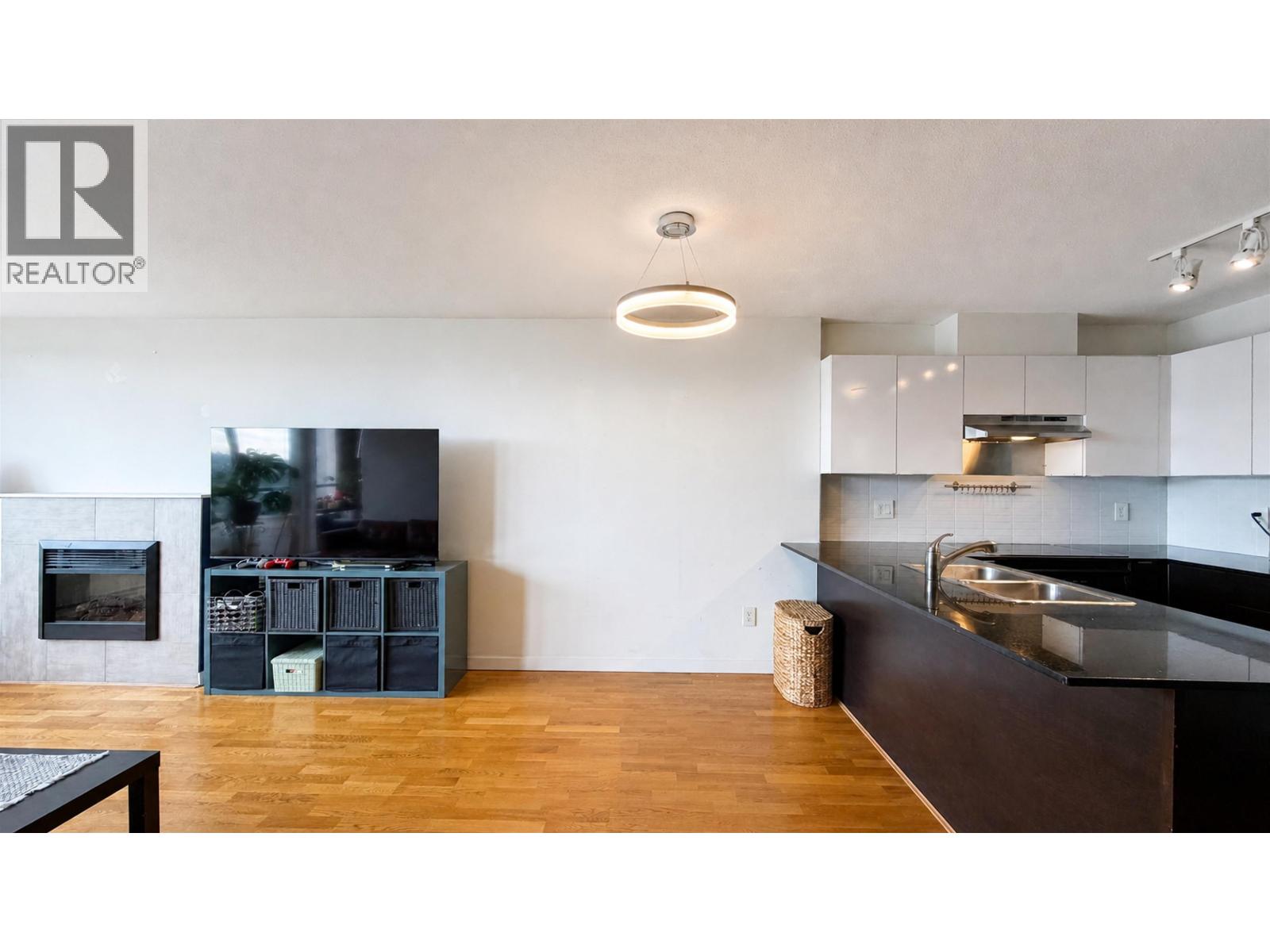 1607 4118 Dawson Street, Burnaby, British Columbia  V5Y 0L7 - Photo 6 - R3162214