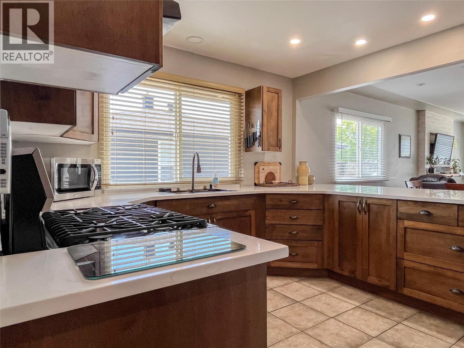 7817 89th Street Osoyoos Photo 13