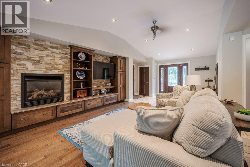 1376 Cedar Creek Road, North Dumfries, Ontario  N1R 5S5 - Photo 6 - 40861211