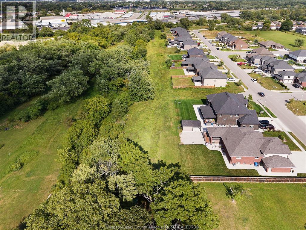V/L OAKRIDGE AVENUE, Windsor, Ontario