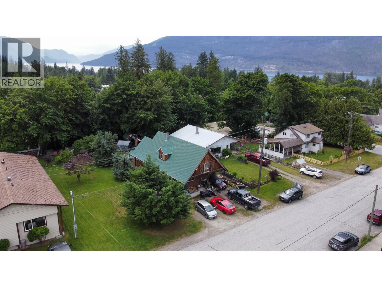 503 7th Avenue, New Denver, British Columbia V0G 1S1 - Photo 3 - 10394507