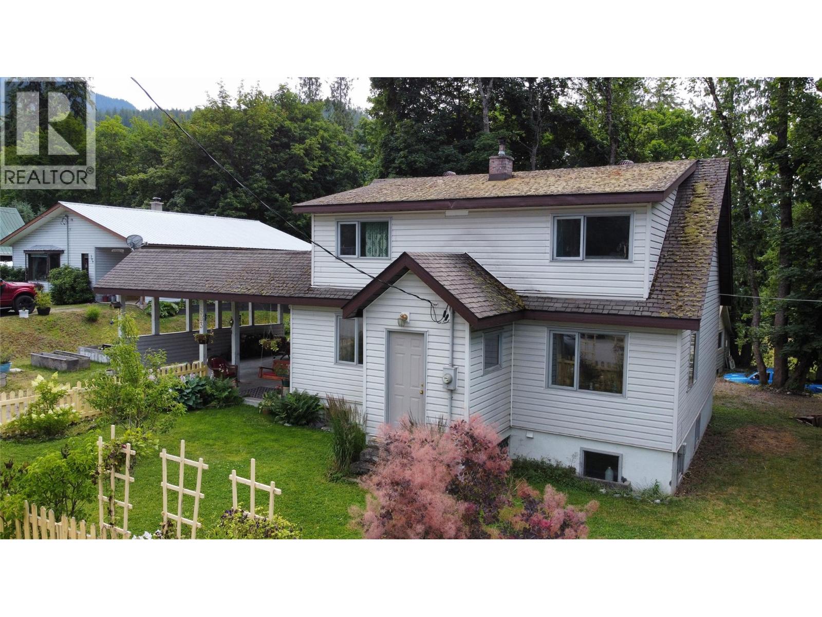 503 7th Avenue, New Denver, British Columbia V0G 1S1 - Photo 6 - 10394507