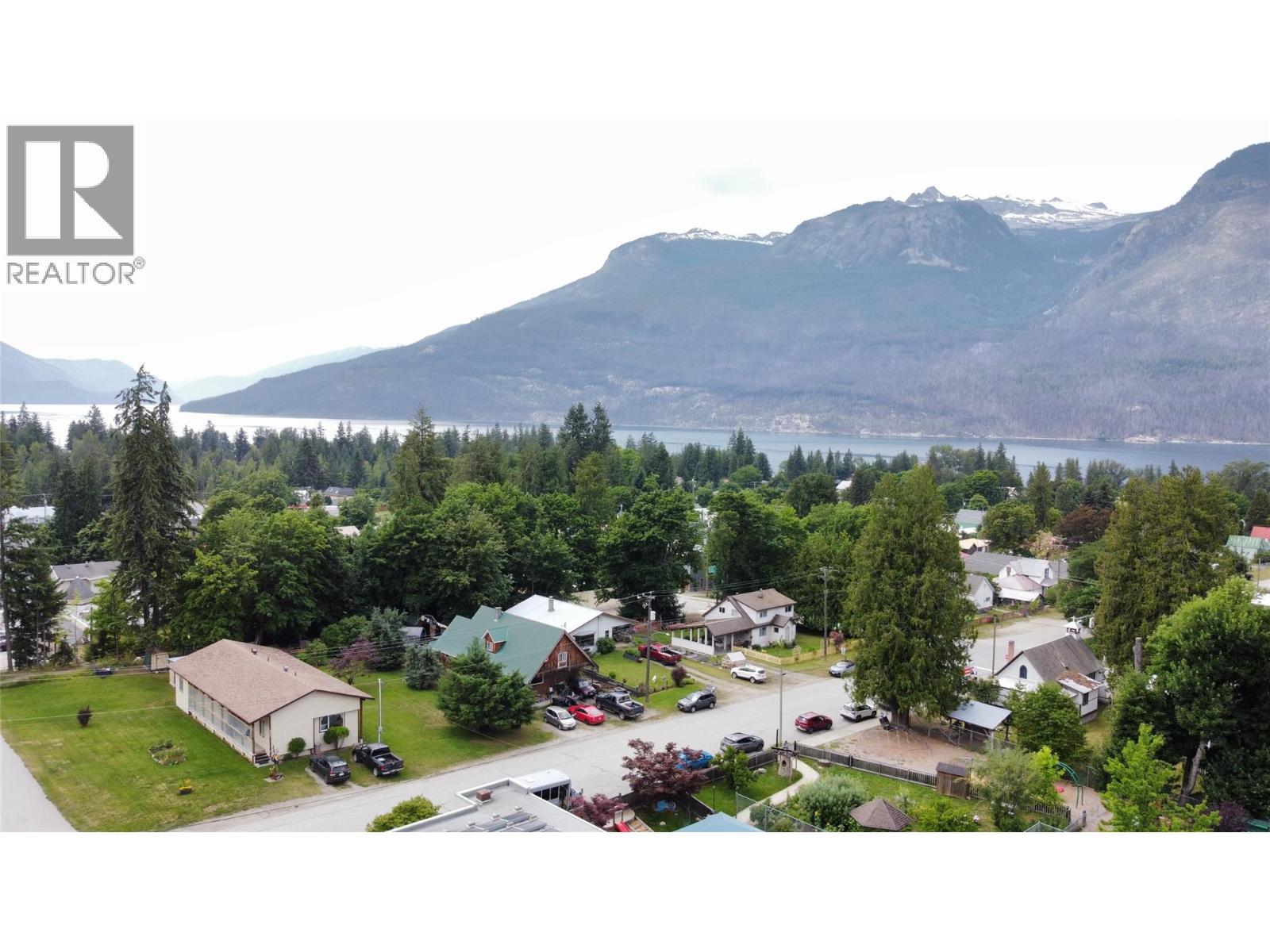 503 7th Avenue, New Denver, British Columbia V0G 1S1 - Photo 2 - 10394507