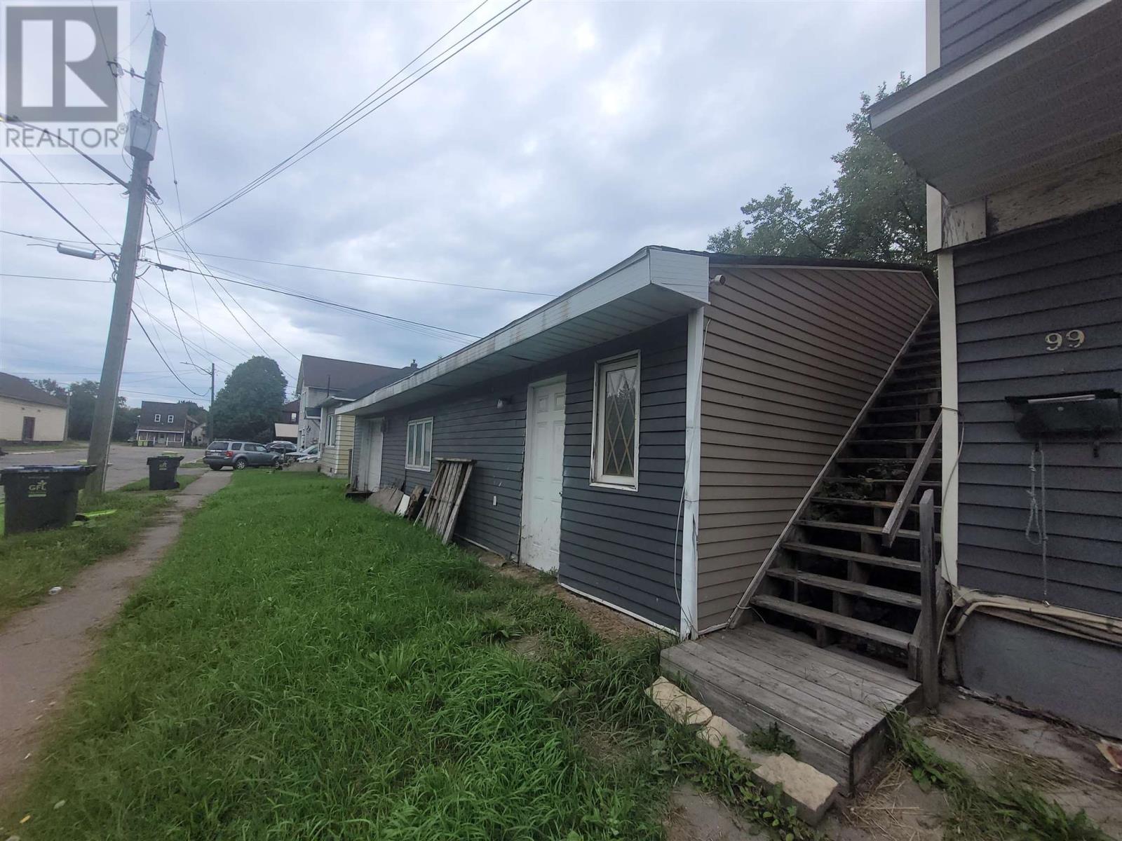 99 Letcher St, Sault Ste. Marie, Ontario  P6C 4X7 - Photo 3 - SM262448