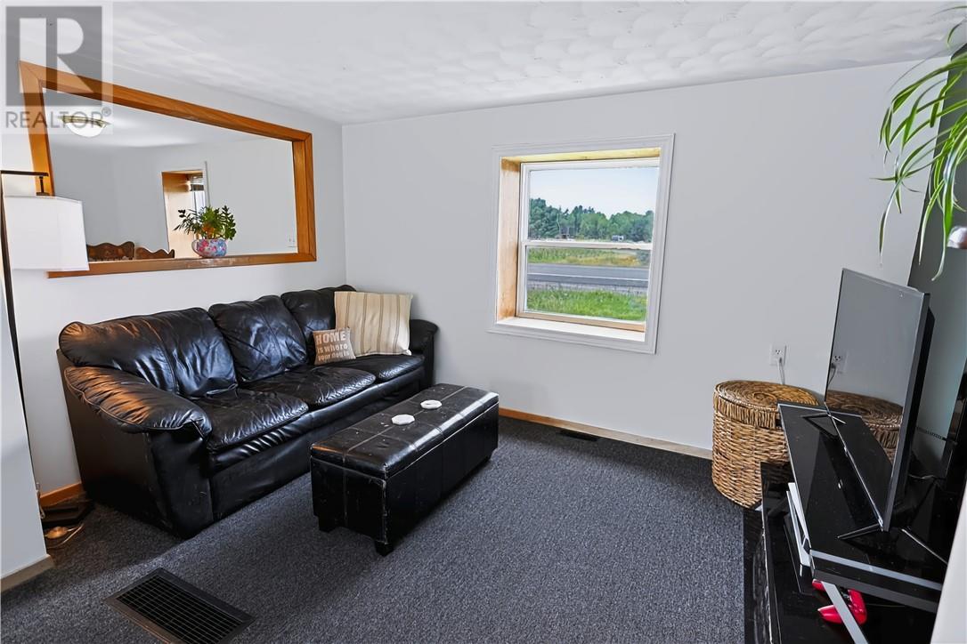 911 Radar Road, Hanmer, Ontario  P3P 0B4 - Photo 13 - 2130195