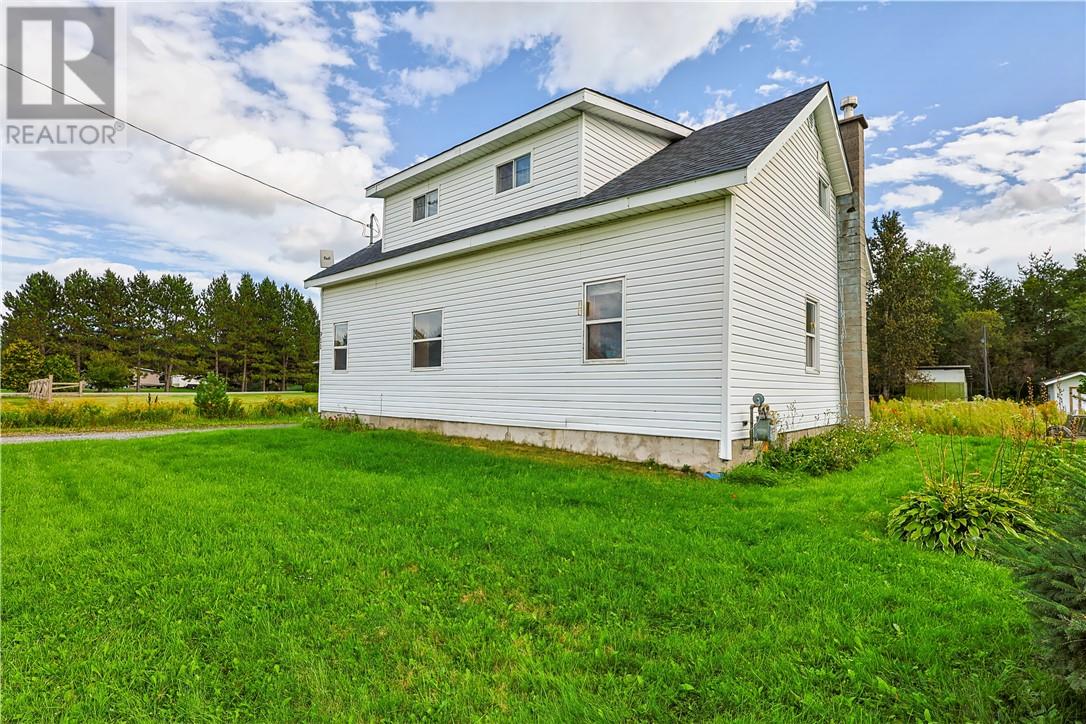 911 Radar Road, Hanmer, Ontario  P3P 0B4 - Photo 4 - 2130195