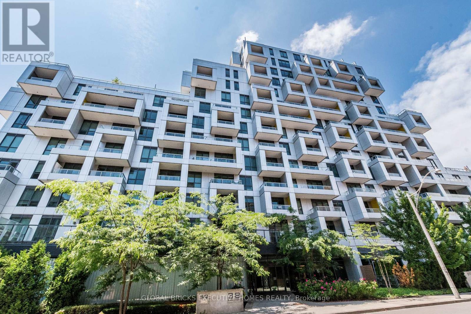 602 - 38 CAMERON STREET, Toronto, Ontario