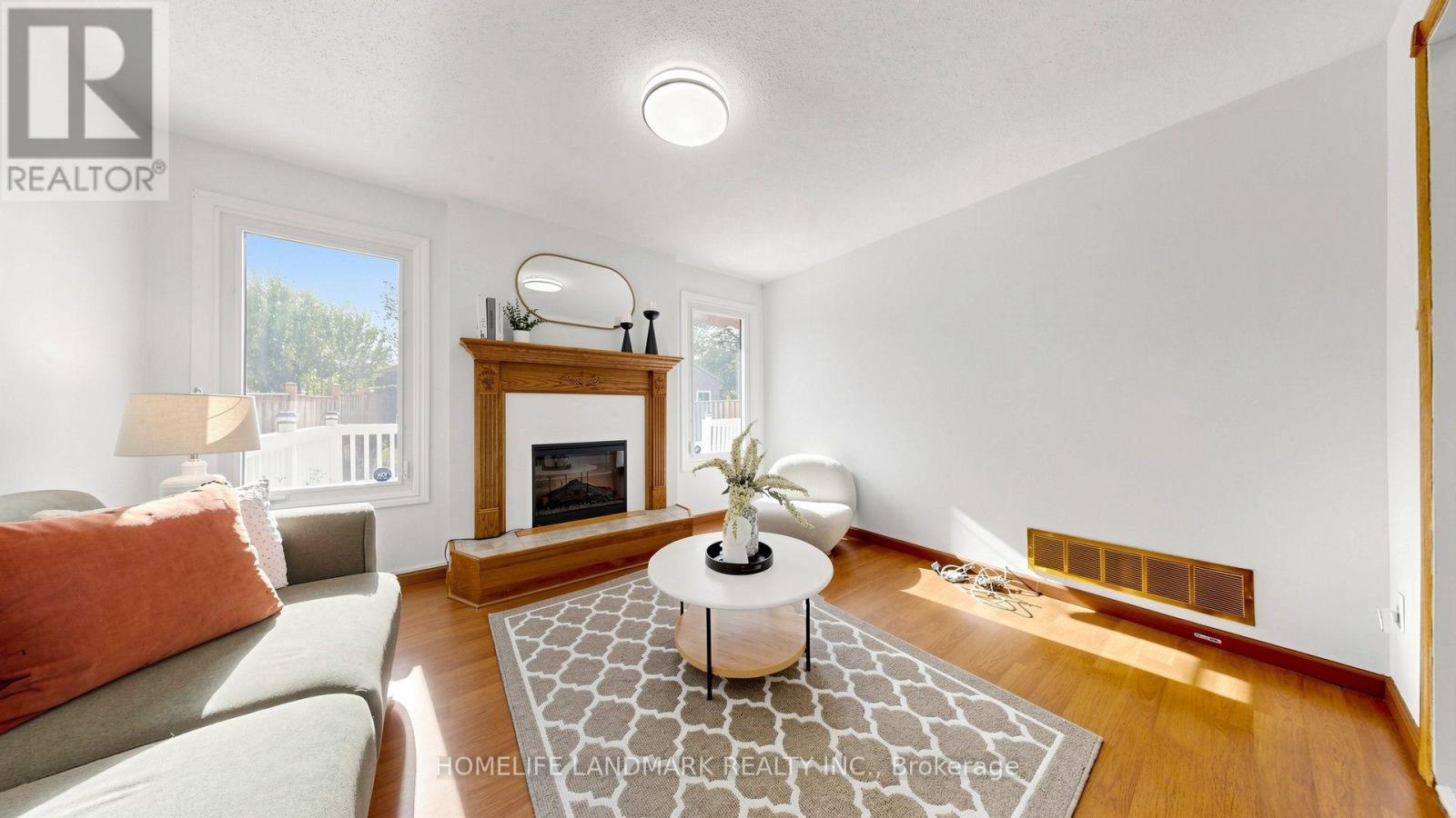 3 Montague Place, Toronto, Ontario  M1W 3V5 - Photo 11 - E13751388