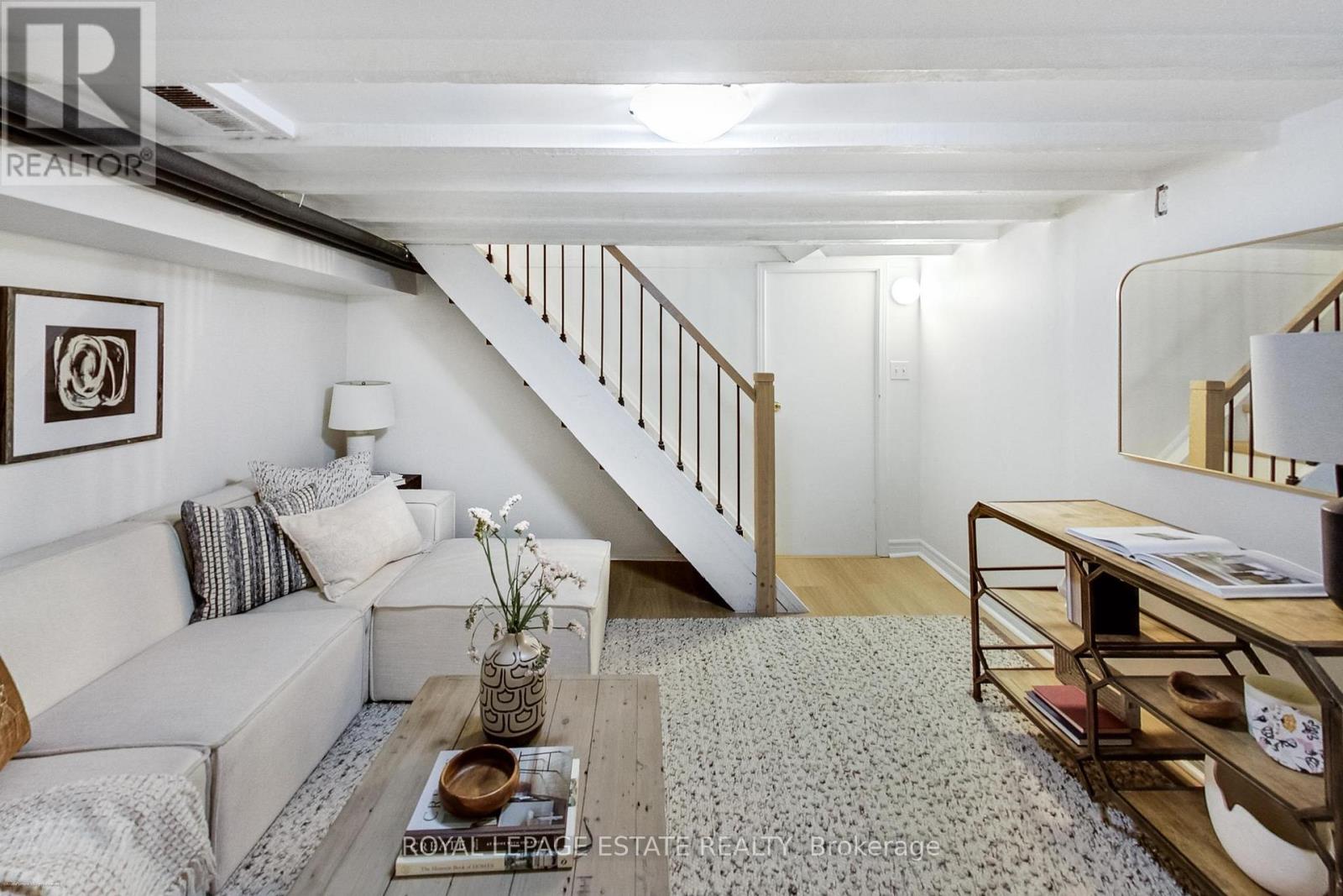 151 Drayton Avenue, Toronto, Ontario  M4C 3M1 - Photo 19 - E13752462