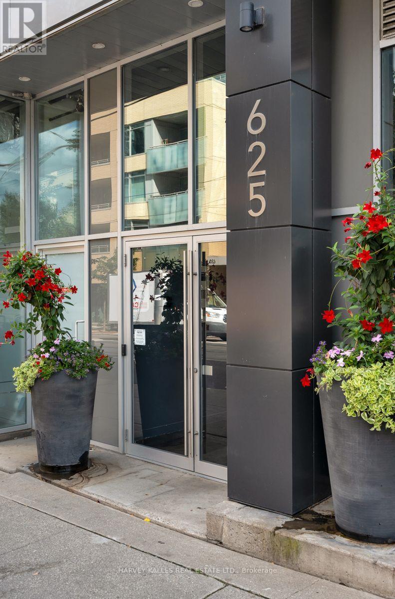 410 - 625 Queen Street E, Toronto, Ontario  M4M 1G7 - Photo 5 - E13755004