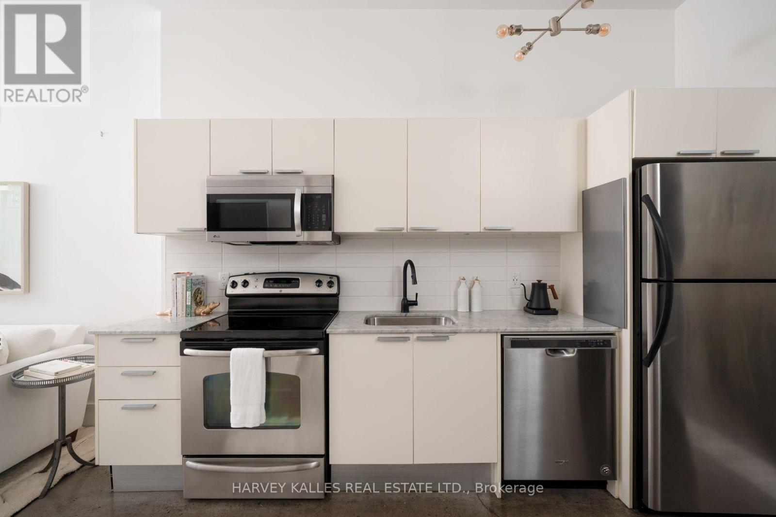 410 - 625 Queen Street E, Toronto, Ontario  M4M 1G7 - Photo 15 - E13755004