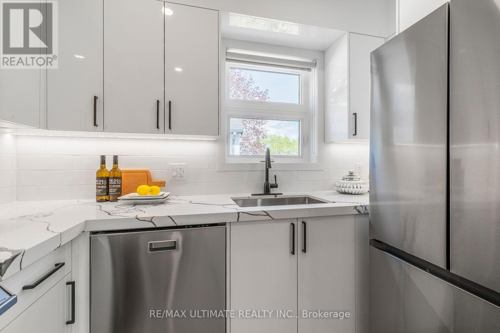 Main - 54 Huntington Avenue, Toronto, Ontario  M1K 4L1 - Photo 11 - E13755118