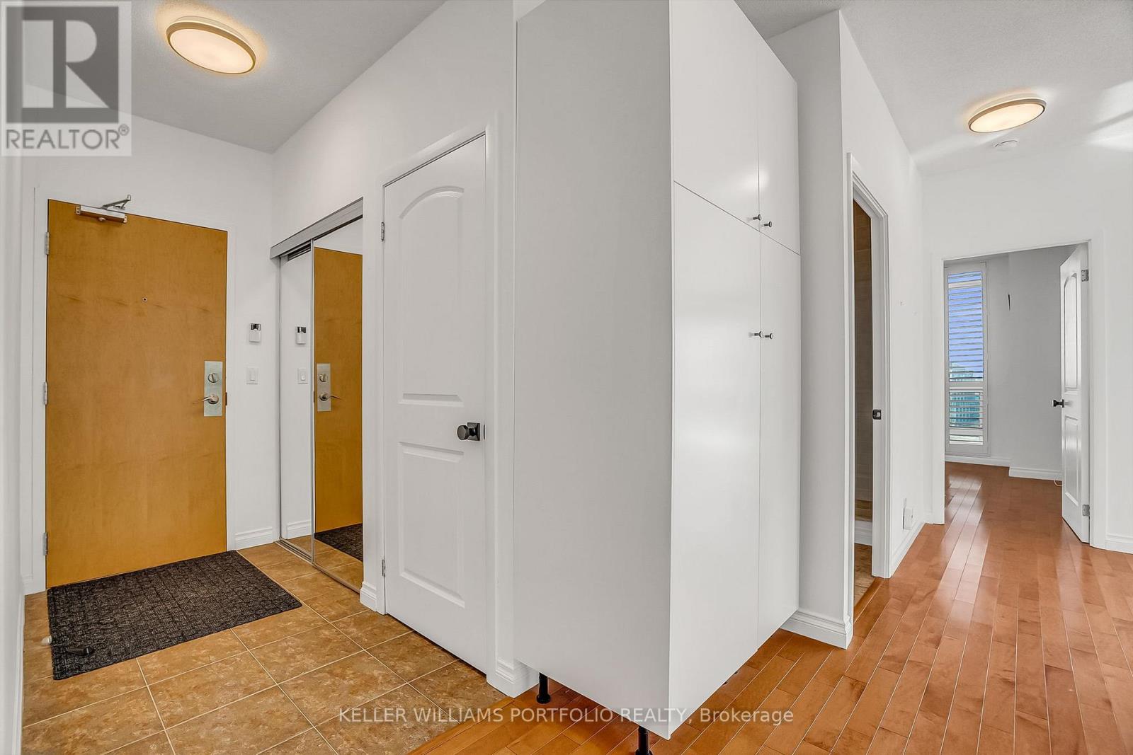 Ph7 - 185 Legion Road N, Toronto, Ontario  M8Y 0A1 - Photo 23 - W13754080