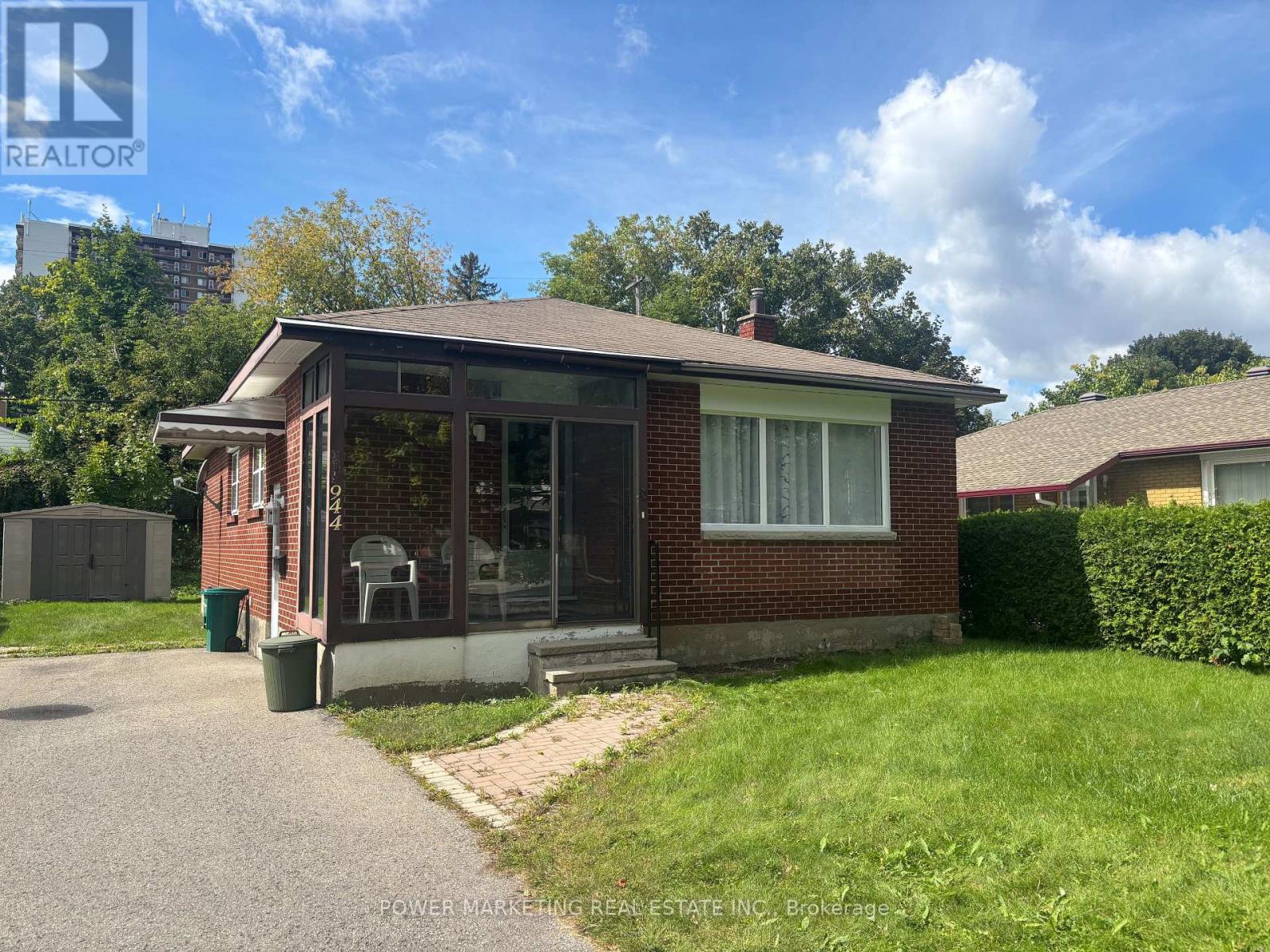 944 Eve Street, Ottawa, Ontario  K1K 3R4 - Photo 7 - X13753106