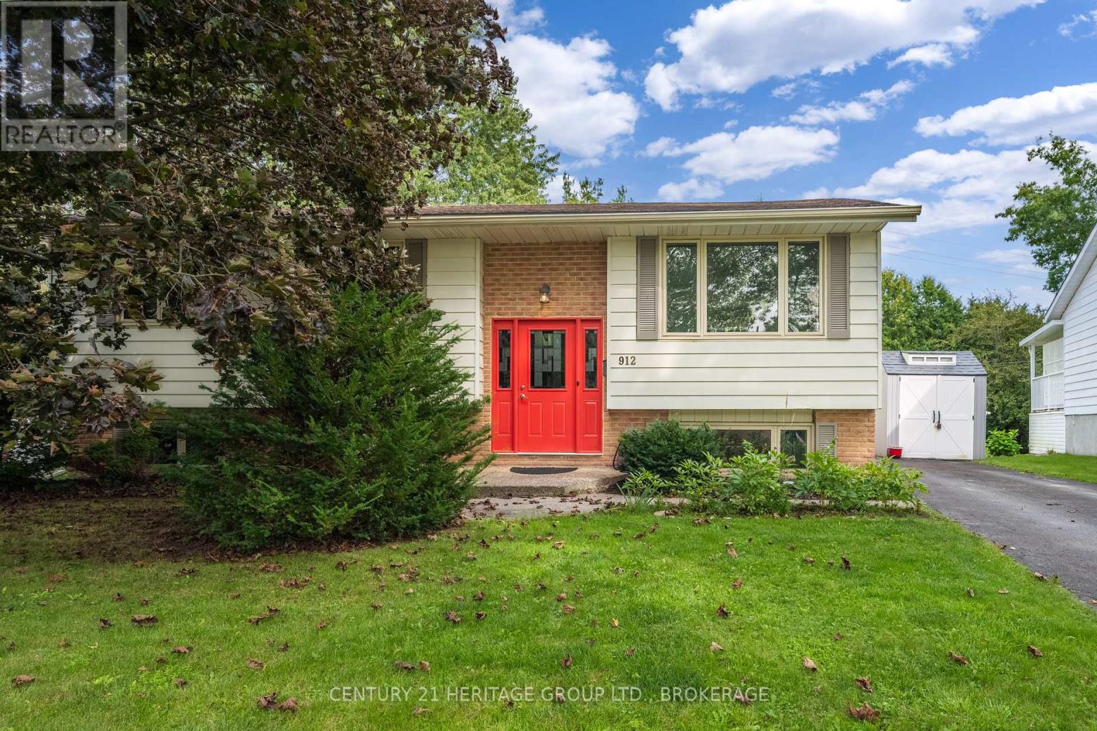 912 Safari Drive, Kingston, Ontario  K7M 6X5 - Photo 2 - X13755444