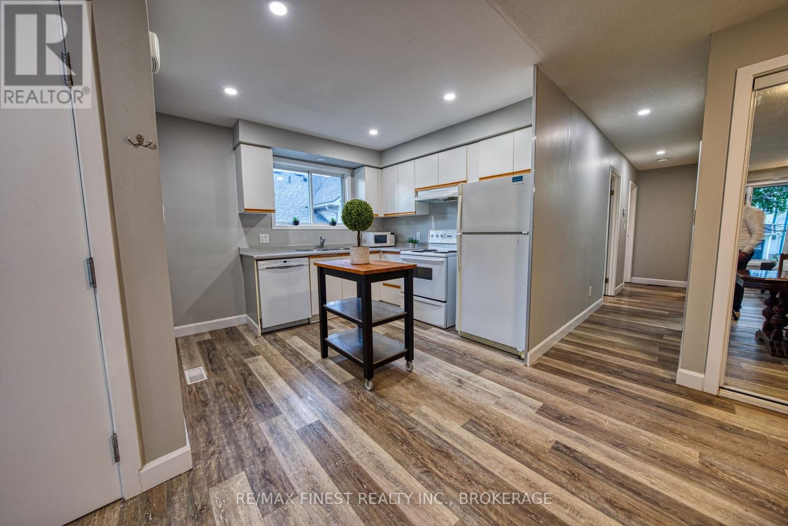 941 Warburton Crescent, Kingston, Ontario  K7M 8L1 - Photo 7 - X13755488