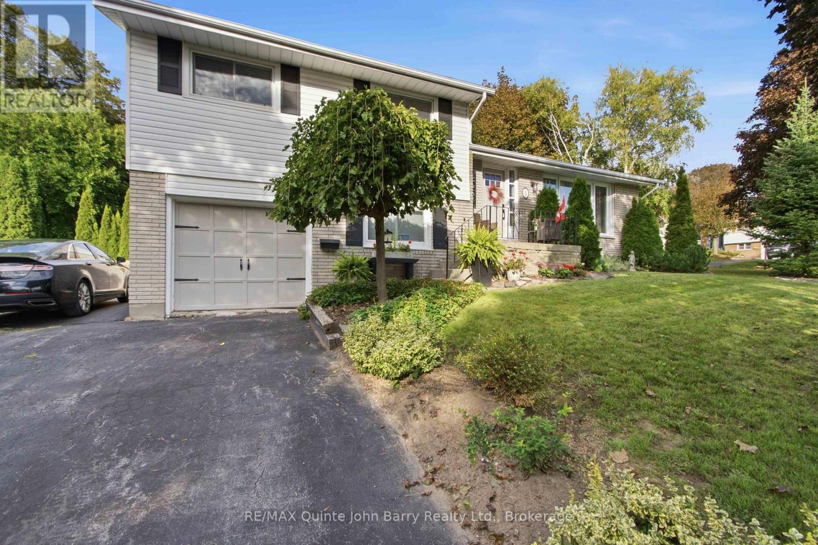 1 Parkside Drive, Quinte West, Ontario  K8V 5L6 - Photo 2 - X13755314