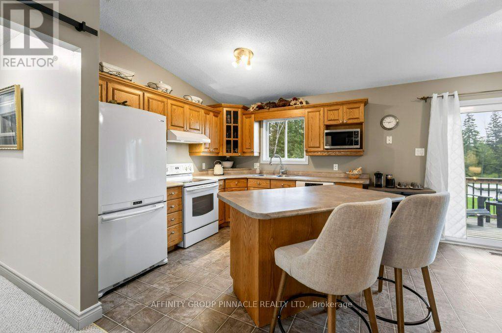 838 Traceys Hill Road, Kawartha Lakes, Ontario  K0L 2W0 - Photo 9 - X13755326