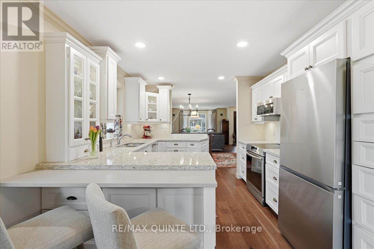 46 Lake Breeze Court, Prince Edward County, Ontario  K0K 3L0 - Photo 13 - X13755454