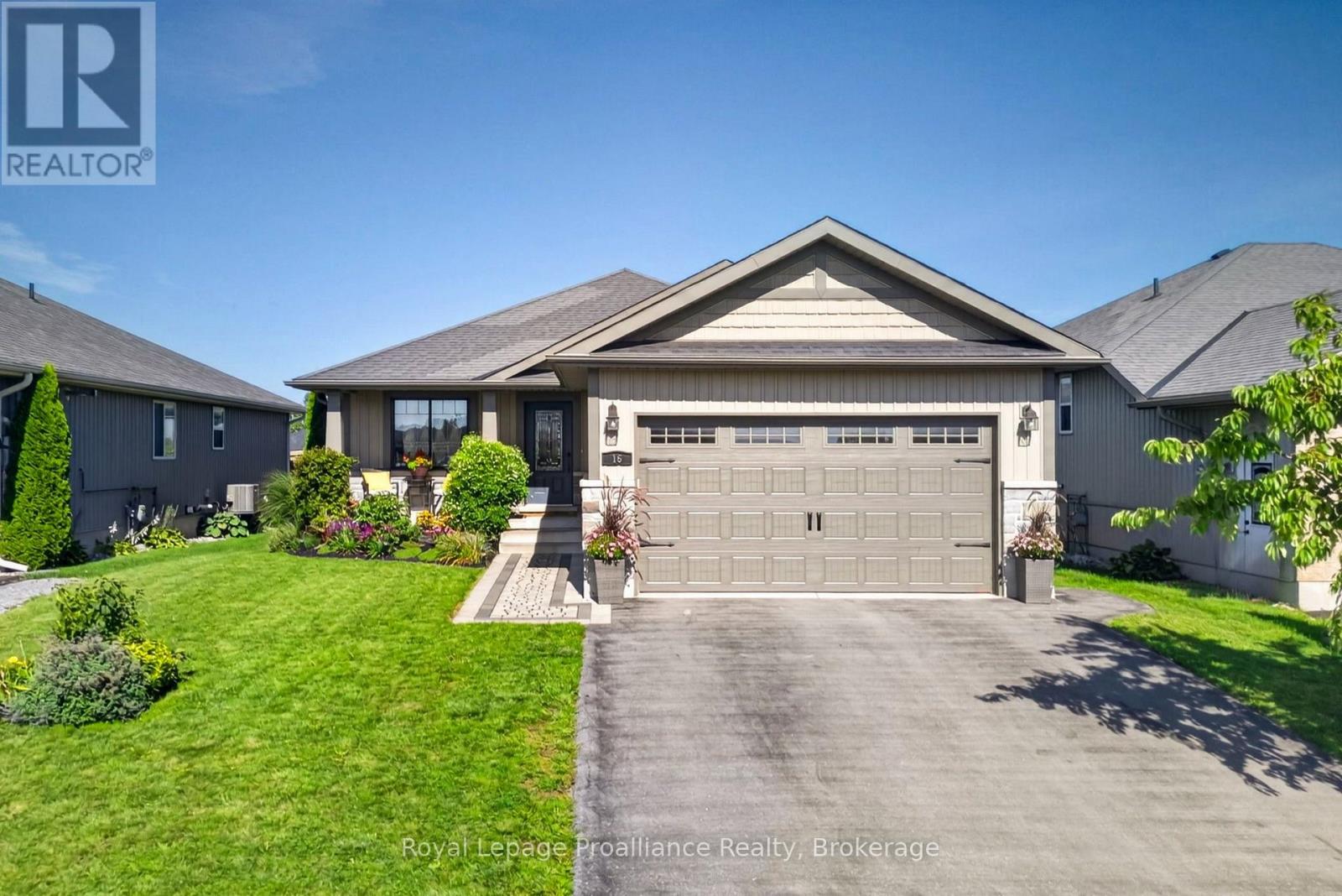 16 Butternut Court, Belleville, Ontario  K8P 0C5 - Photo 1 - X13755508