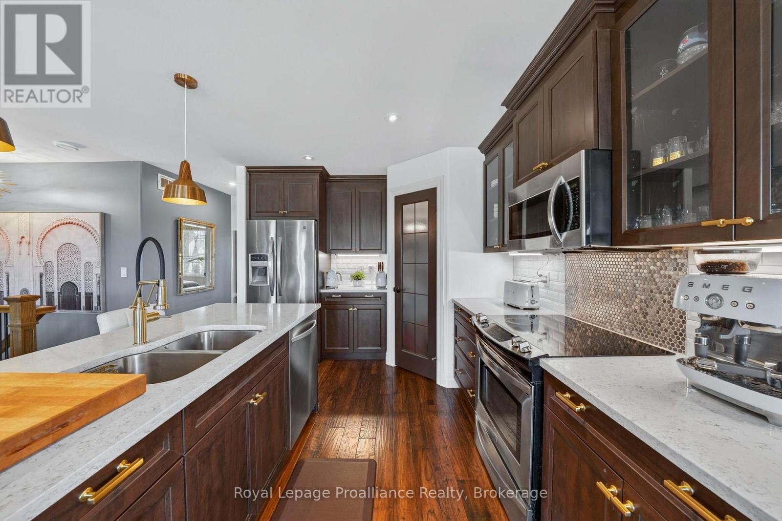 16 Butternut Court, Belleville, Ontario  K8P 0C5 - Photo 7 - X13755508