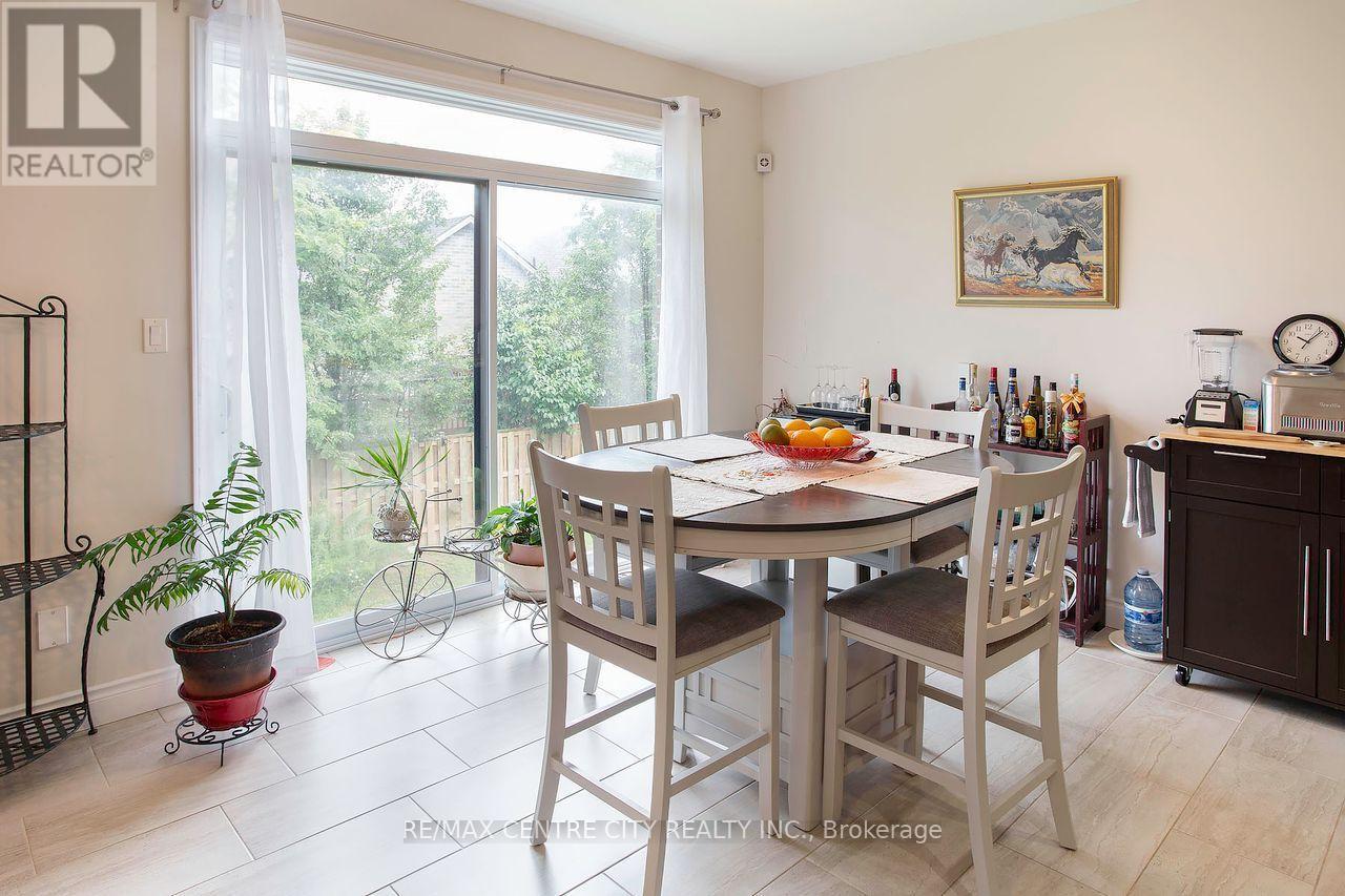 1586 Noah Bend, London North, Ontario  N6G 0T2 - Photo 17 - X13755460