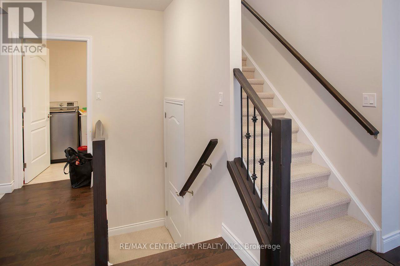 1586 Noah Bend, London North, Ontario  N6G 0T2 - Photo 20 - X13755460