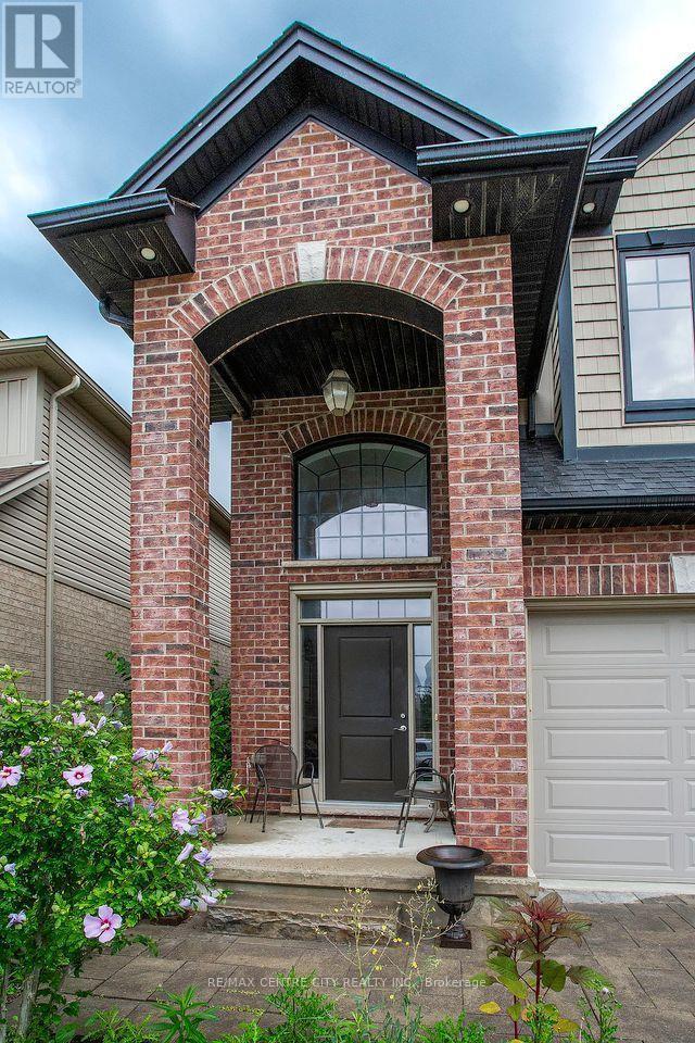 1586 Noah Bend, London North, Ontario  N6G 0T2 - Photo 3 - X13755460
