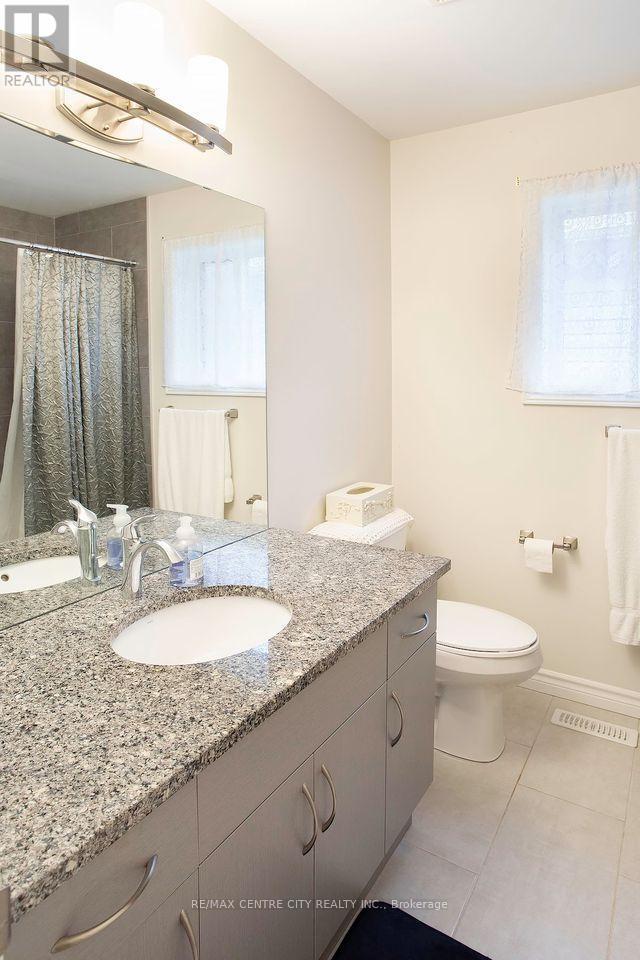 1586 Noah Bend, London North, Ontario  N6G 0T2 - Photo 34 - X13755460