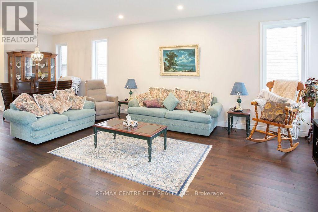 1586 Noah Bend, London North, Ontario  N6G 0T2 - Photo 9 - X13755460