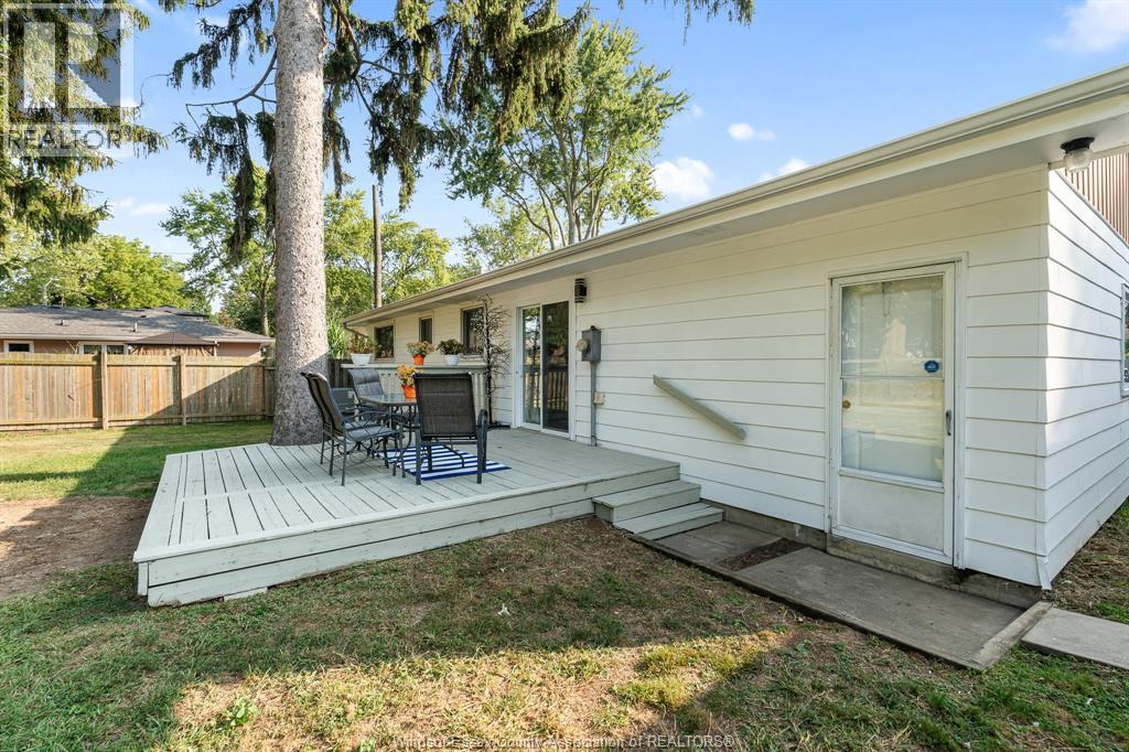 1 Longfield Lane, Leamington, Ontario  N8H 2R8 - Photo 23 - 26021816