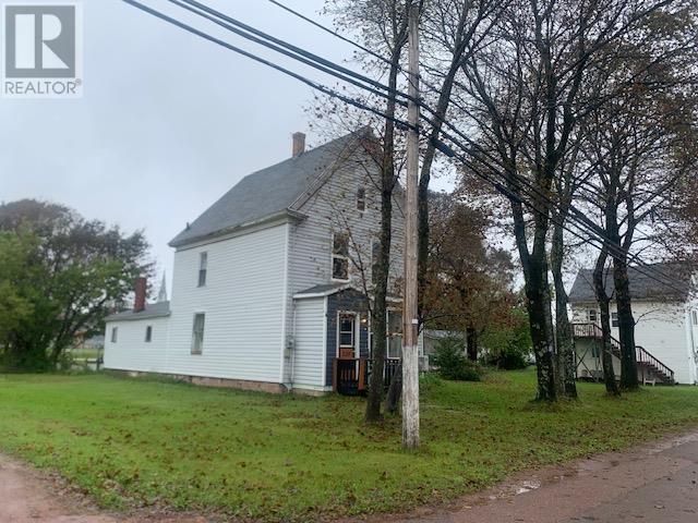 220 Main Street, Tignish, Prince Edward Island  C0B 2B0 - Photo 3 - 202622646